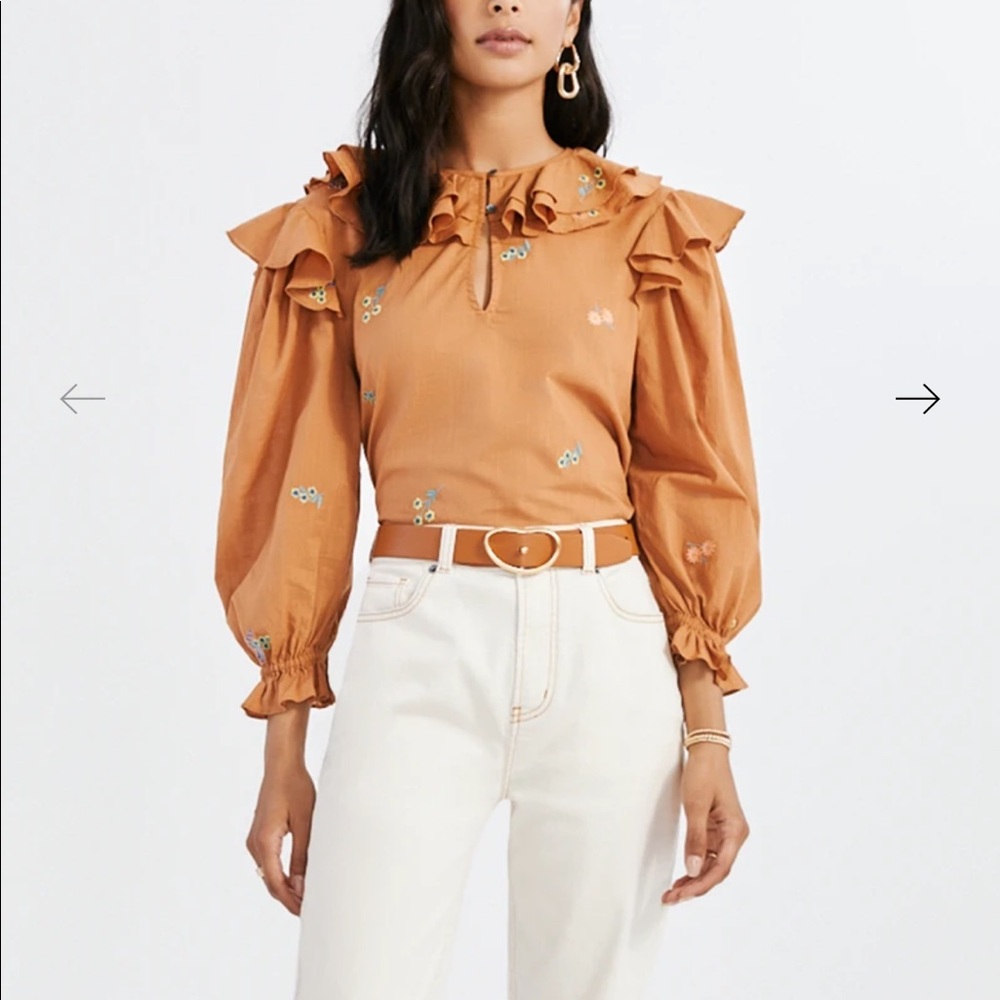 SOMETHING NAVY Embroidered Ruffle Top Camel